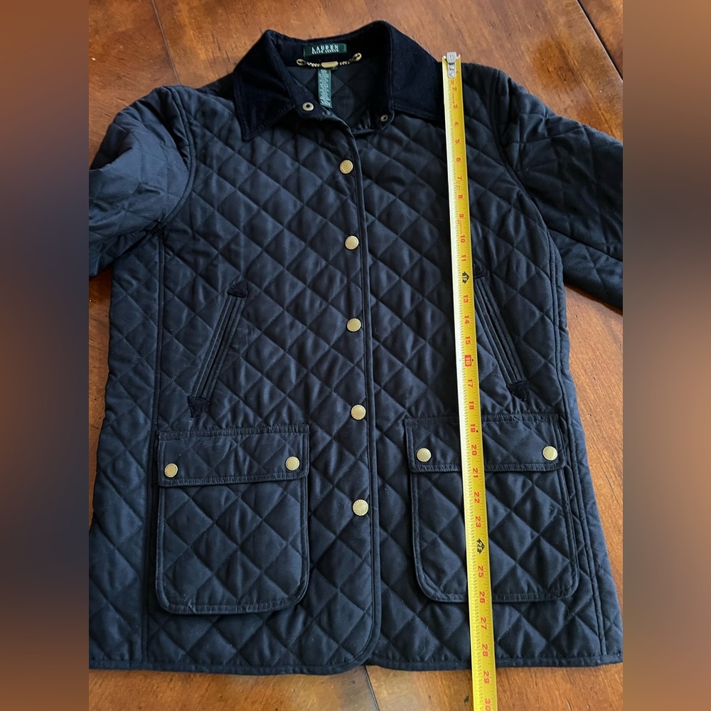 Lauren, Ralph Lauren quilted barn jacket with corduroy collar Large Like New - Picture 7 of 7